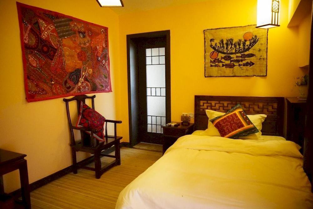 Lijiang Wangjia Courtyard Inn ภายนอก รูปภาพ