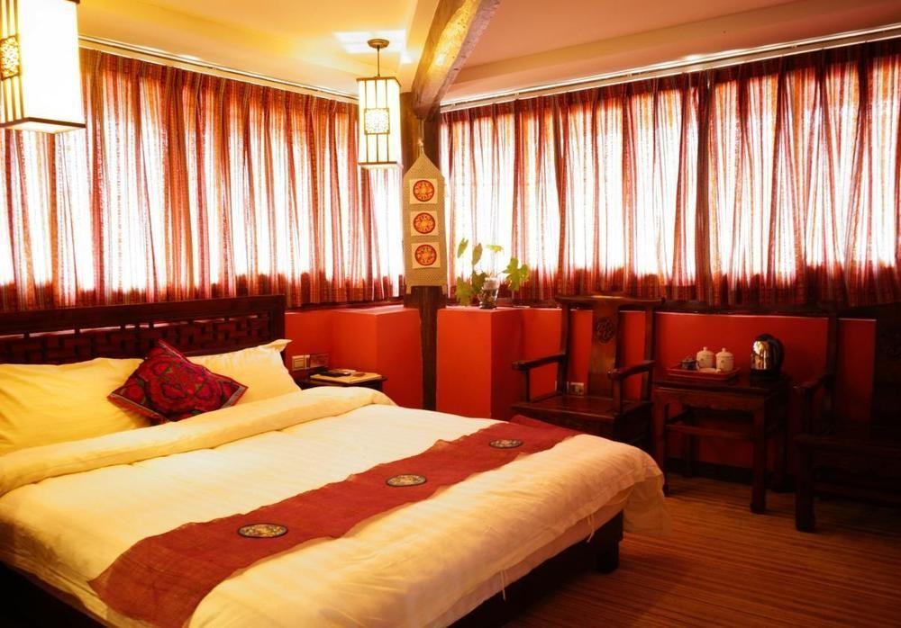 Lijiang Wangjia Courtyard Inn ภายนอก รูปภาพ